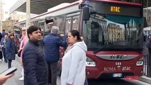 Sciopero trasporti a Roma, il video: gente arrabbiata alle fermate, file ai taxi