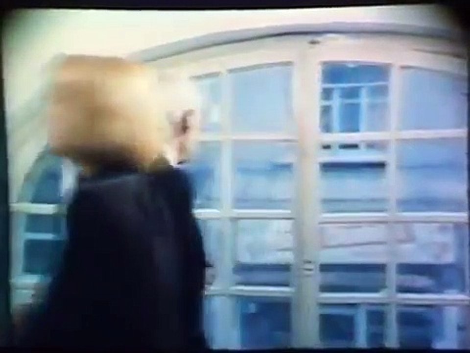 Gönül Garip Bir Kuştur