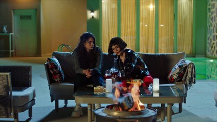 Conoce a Farah, una mujer española de 37 años 🇪🇸