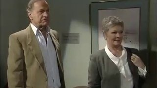 As Time Goes By S3/E10 'Problems, Problems'  Geoffrey Palmer • Judi Dench • Joan Sims