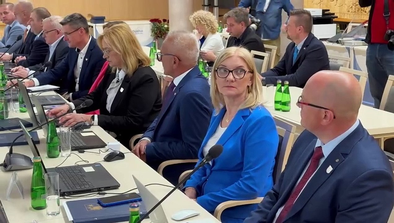 Gazeta Lubuska. Zielona Góra. Inauguracyjna sesja Sejmiku Województwa Lubuskiego