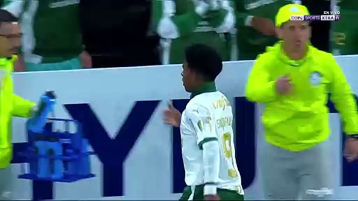 Endrick descuenta para Palmeiras