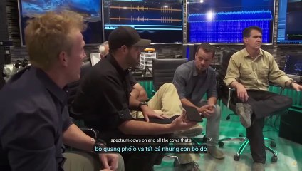 1.4. UFO THẬT BỊ BẮT GẶP TRÊN CAMERA tại Điểm Nóng Người Ngoài Hành Tinh - Bí Mật của Trang Trại Skinwalker