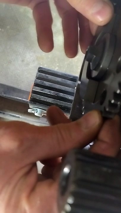 KAWASAKI VN1500 Pignon Balancier Devissé