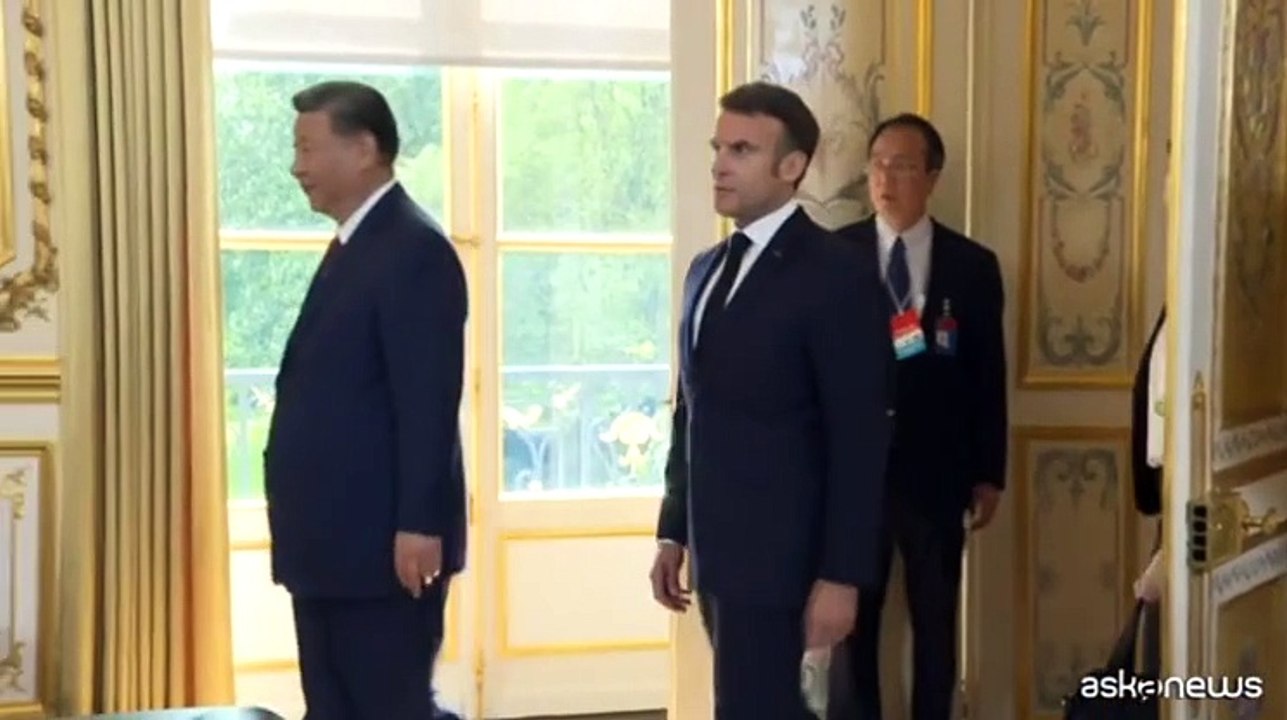 Francia-Cina, Macron loda Xi Jinping per impegno a non vendere armi a Russia