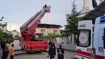 Camide tadilat sırasında bacağı kesilen işçi yaralandı