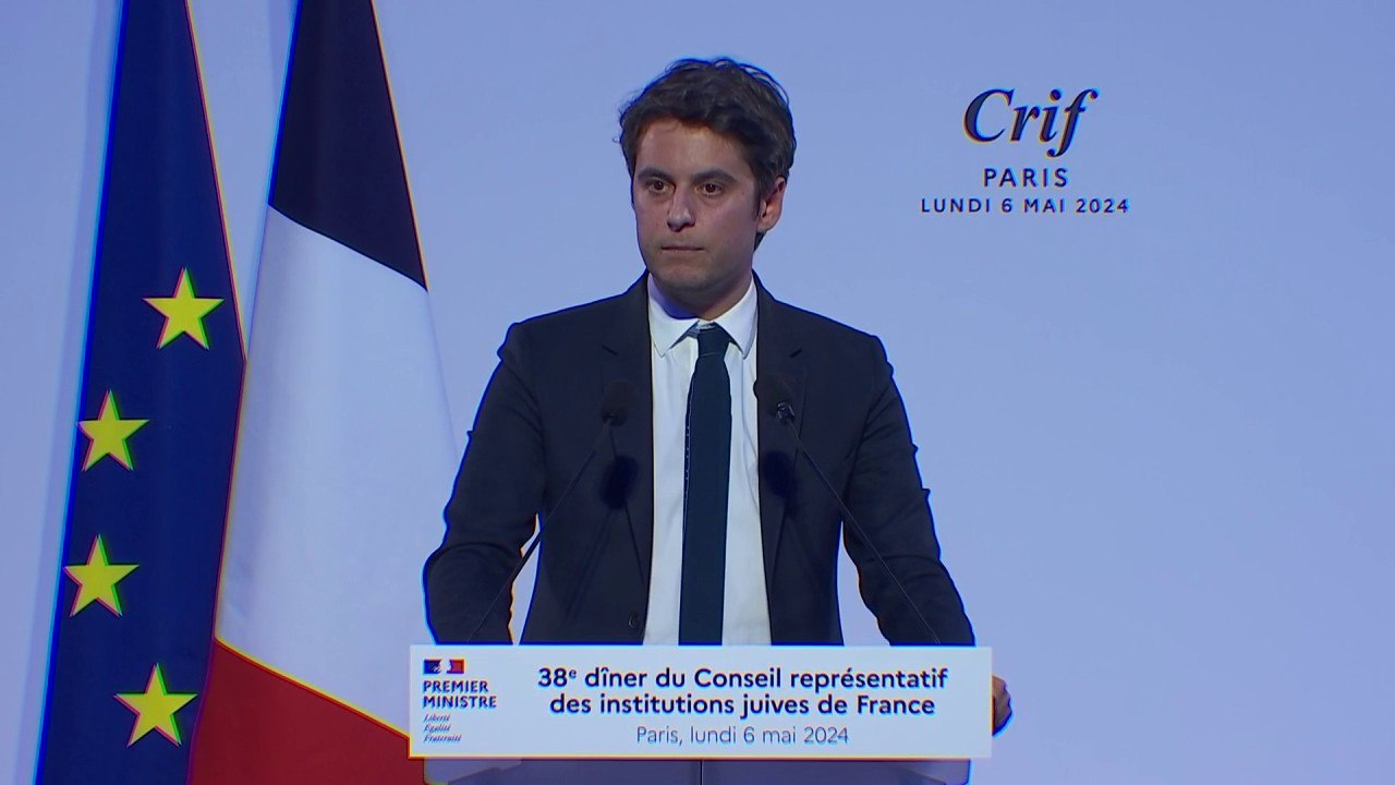 Gabriel Attal: "En classe, seules les lois de la République comptent. En classe, toutes les pages de l'Histoire doivent pouvoir être enseignées"