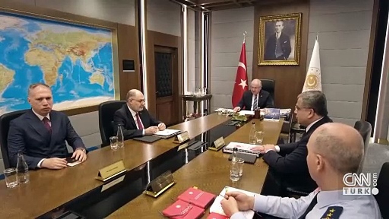 Bakan Güler, komuta kademesi ile toplantı yaptı