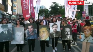 CHP İstanbul İl Gençlik Kolları, Deniz Gezmiş, Yusuf Aslan ve Hüseyin İnan için yürüyüş düzenledi