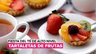 Fiesta del té de alto nivel: tartaletas de frutas