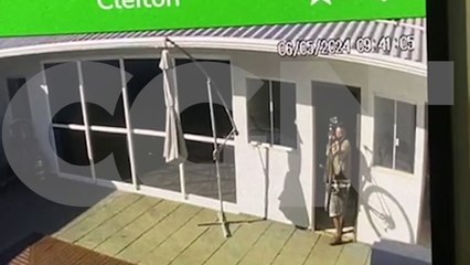 Em plena luz do dia ladrão aproveita para furtar bicicleta no Neva