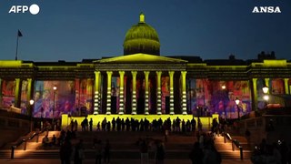Londra, la National Gallery si illumina per il suo 200  anniversario