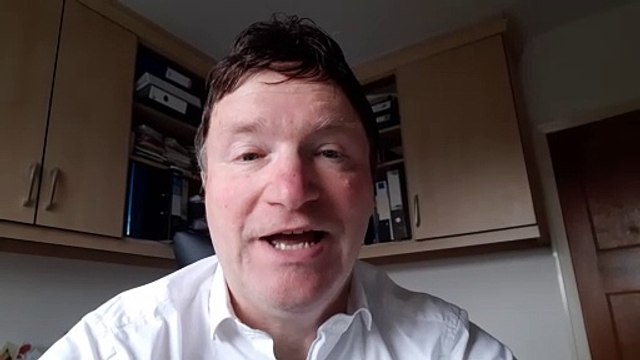 BP reveals a fall in profits in the face of lower oil prices