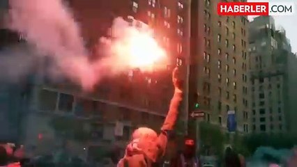 New York'ta  Filistin yanlısı protestocular, Met Gala etkinliğinin yapıldığı salona yürümek istedi