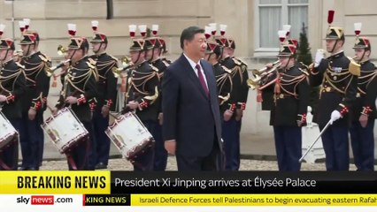 Chinese President Xi Jinping arrives in Paris