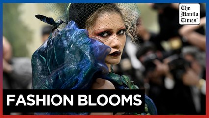 Zendaya & Jennifer Lopez Shine Bright at the Met Gala ✨