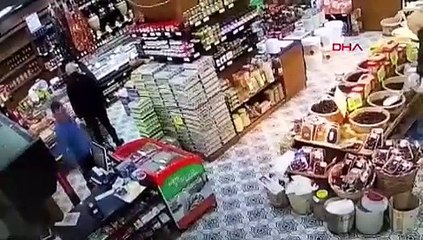 Esenyurt'ta iş başvurusu hırsızlığı kamerada