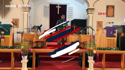 Vaaz veren papaza suikast girişimi: O anlar kamerada