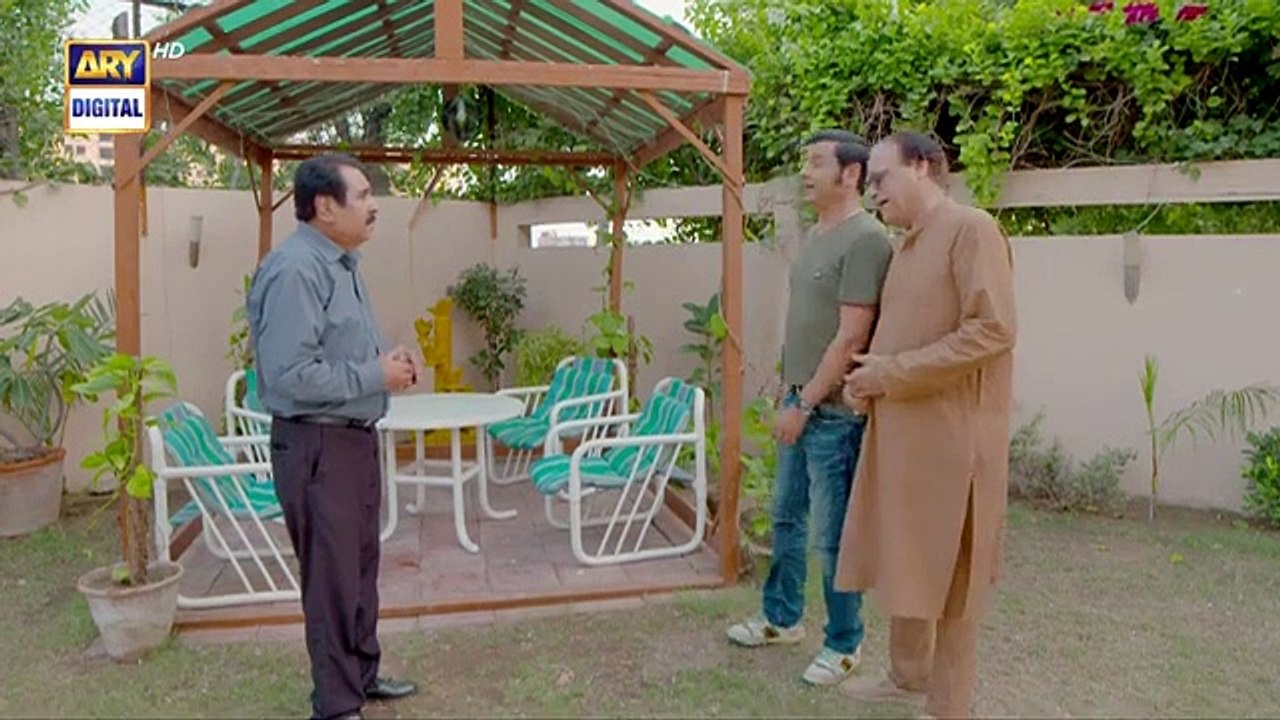 Khoobsurat Ko Kis Ne Mar Diya  Bulbulay S2 _ Momo