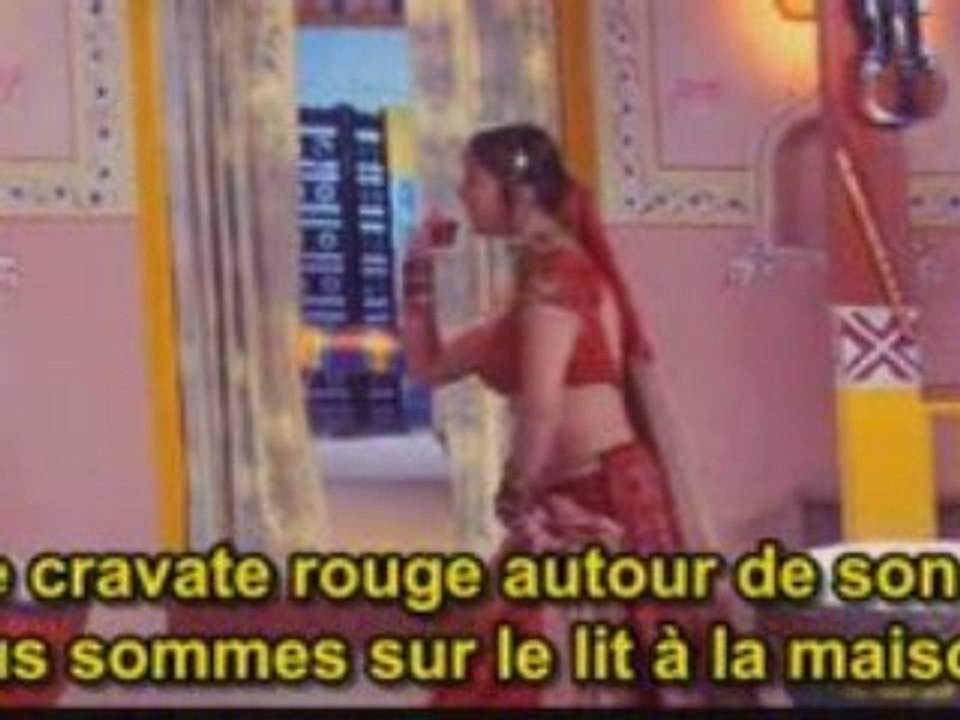 Gale Mein Laal Taai en fr - Hum tumhare hain sanam