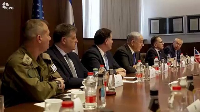 Israel dice que seguirá negociando un alto el fuego mientras bombardea el este de Rafah