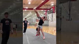 Cheerleading Flyer Falls While Attempting New Stunt