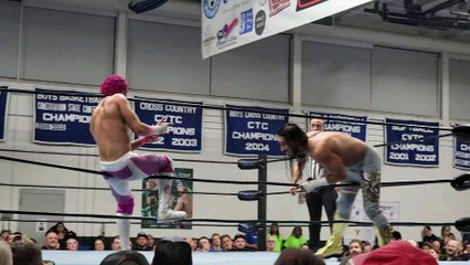 KC Navarro vs Mustafa Ali