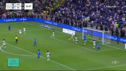 Jorge Jesus perde a cabeça na vitória do Al Hilal para o Al Ahly em jogo atrasado da Liga Saudita