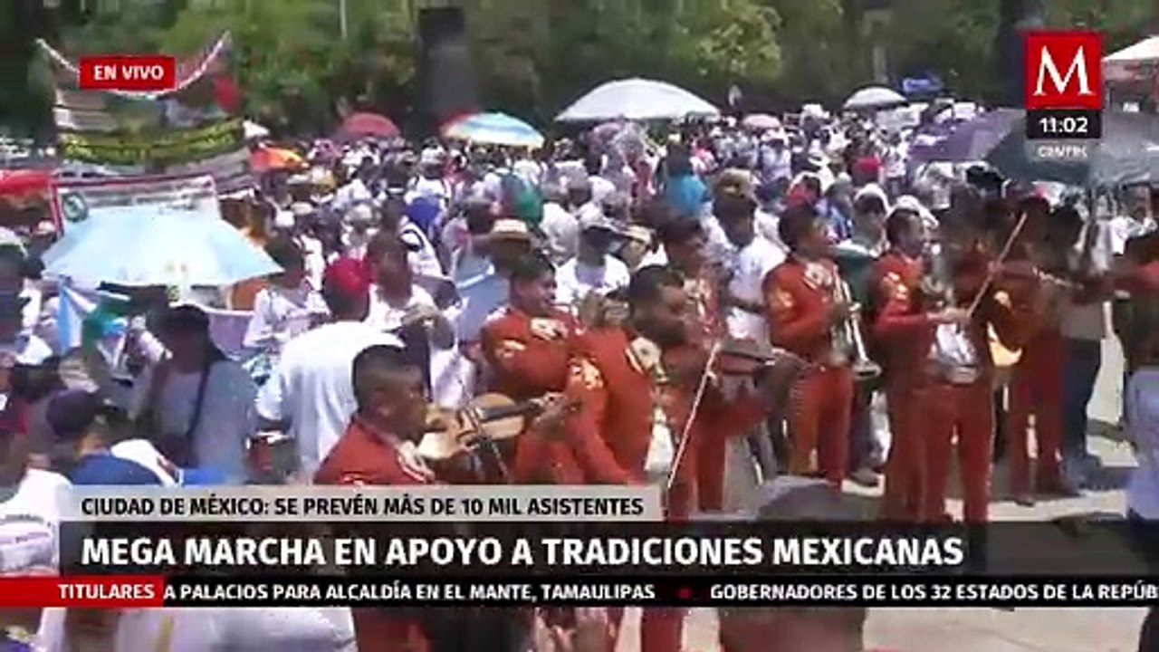 En CdMx, realizan marcha en defensa de corridas de toros, gallos de pelea y charrería