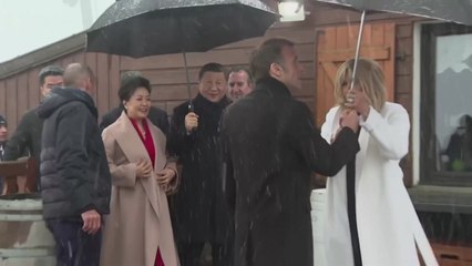 마크롱, 유년 추억 어린 피레네 산골마을에 시진핑 초대 / YTN