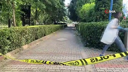 Apartman yöneticisi komşusunu pusu kurup vurdu