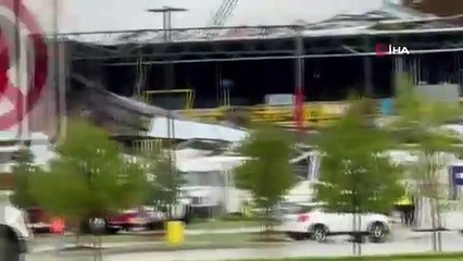 ABD’deki hortumda kargo deposu çöktü! 50 kişi mahsur kaldı...