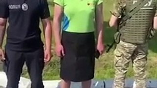 İri yapısı ele verdi! Kız kardeşinin kılığına girerek askerden kaçmaya çalışan bir Ukraynalı sınırda yakalandı