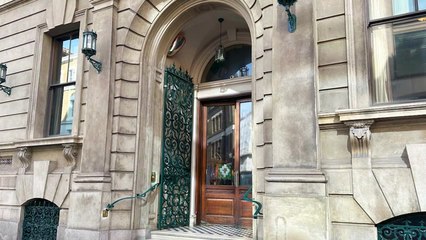 Garrick Club votes to accept women members for first time in its 193-year history