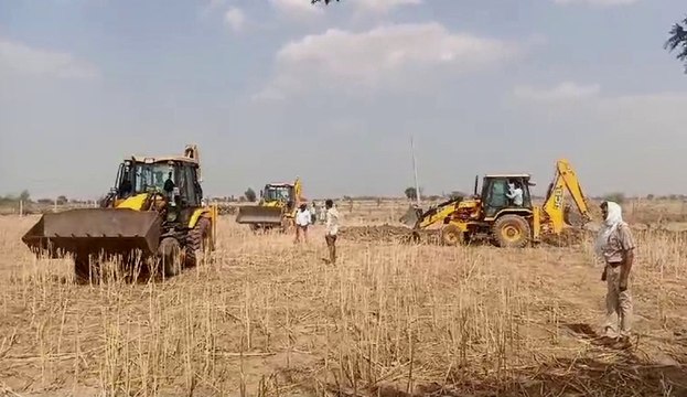 ग्राम पंचायत की 480 बीघा चरागाह भूमि अतिक्रमण मुक्त कराई