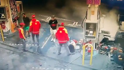 Alcohol y exceso de velocidad: así chocó Tiago Palacios contra una estación de servicio y embistió a una mujer