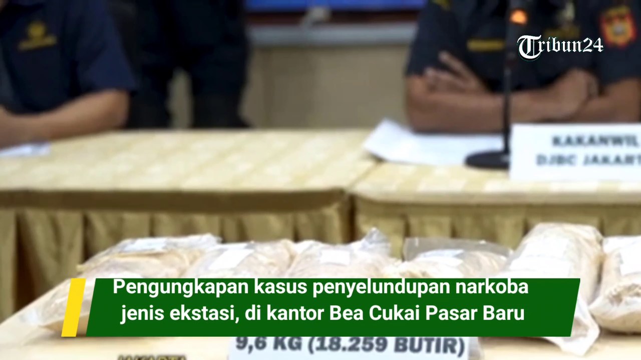 Pengungkapan kasus penyelundupan narkoba jenis ekstasi, di kantor Bea Cukai Pasar Baru