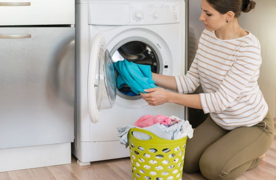 Women spend an hour longer than men per day on household chores