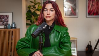 Dua Lipa consults an astrologist to deal with her problems: 'I'm hooked!'