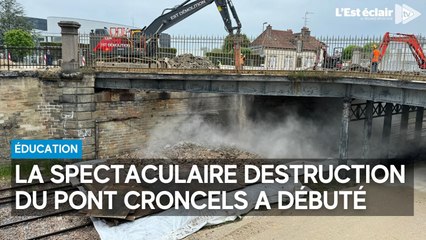 La spectaculaire destruction du pont Croncels a débuté ce 8 mai