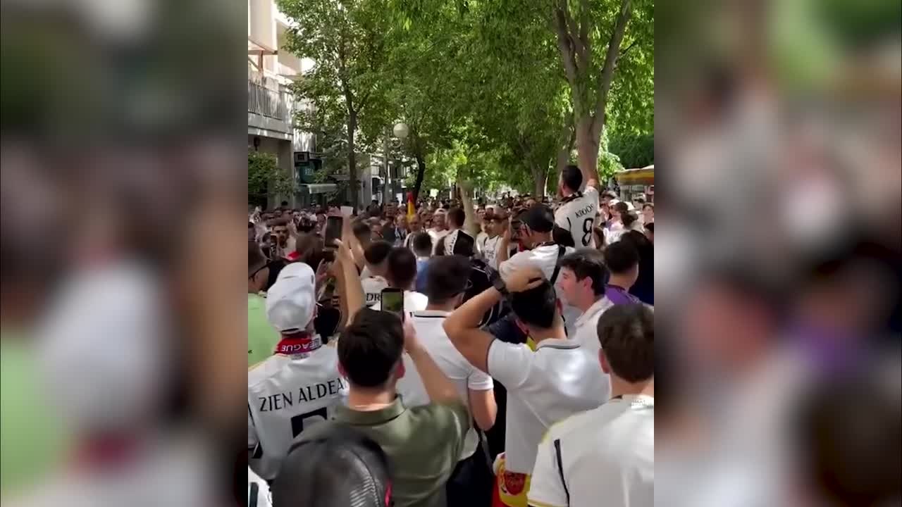 Cánticos de Leo Messi hijodep*** en los aledaños del Bernabéu