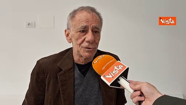 Roberto Vecchioni: Mondo gi? in guerra, ? un conflitto di pensiero e culture