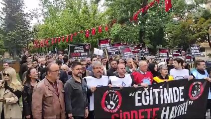 Binlerce öğretmen 'şiddete hayır' diyerek yürüdü