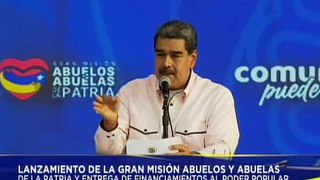 Pdte. Nicolás Maduro aprueba recursos para los 4 mil 500 circuitos comunales de todo el país