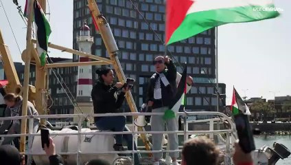 "سفينة غزة" تصل إلى مالمو السويدية احتجاجًا على مشاركة إسرائيل في يوروفيجن قبل أن تبحر نحو القطاع