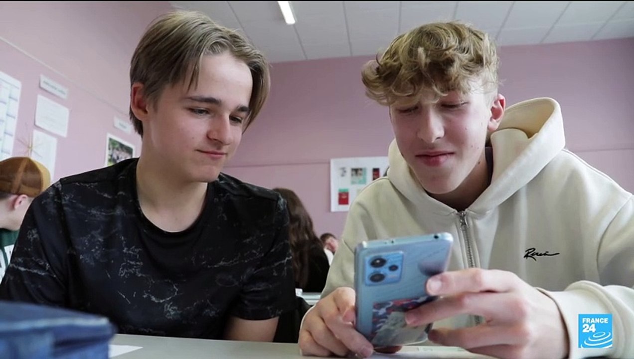 Germany lowers voting age to 16 ahead of European elections