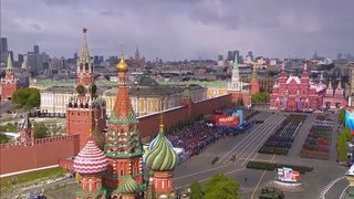 بوتين يرأس المراسم في الساحة الحمراء بموسكو للاحتفال بيوم النصر