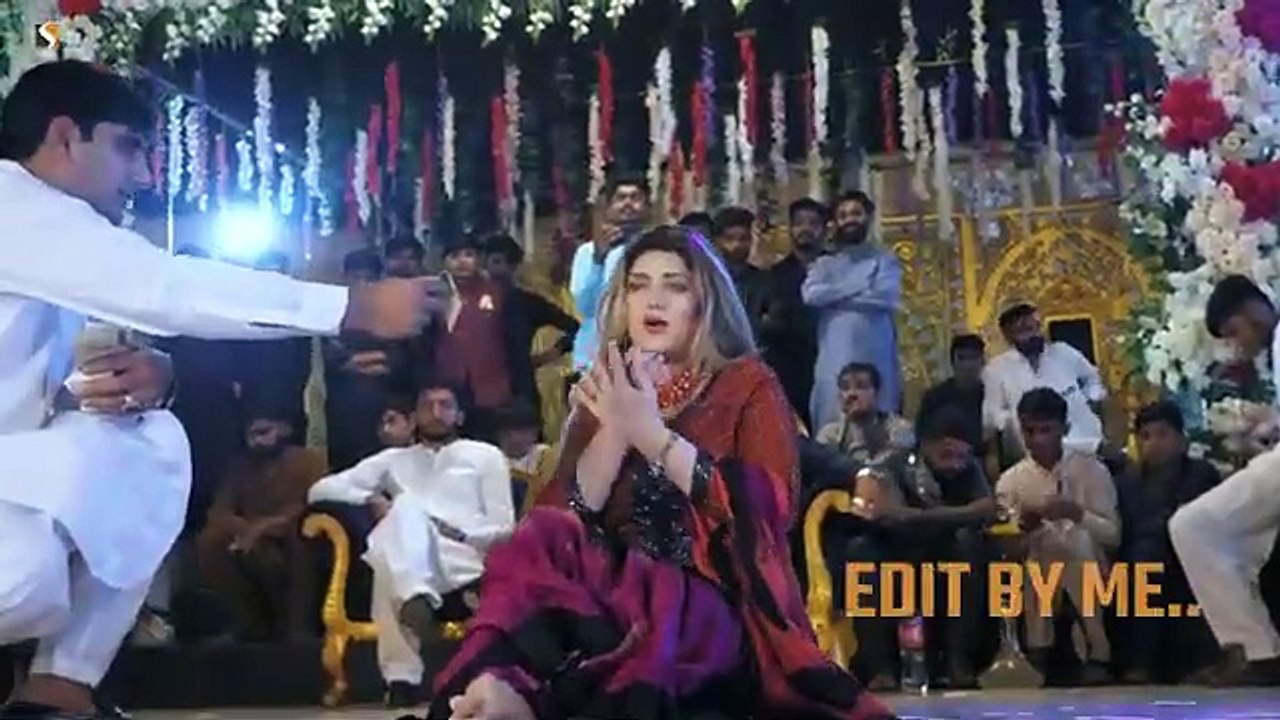 Urwa Khan Beimaan Beliya Latest Dance 2024