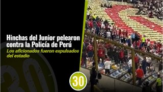 En Perú expulsaron a hinchas del Junior que protagonizaron pelea en pleno estadio