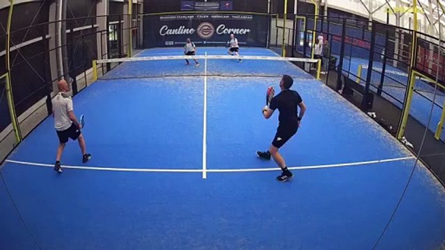Brahim 09/05 à 17:25 - Padel Piste Cantine Corner (LeFive Marville)